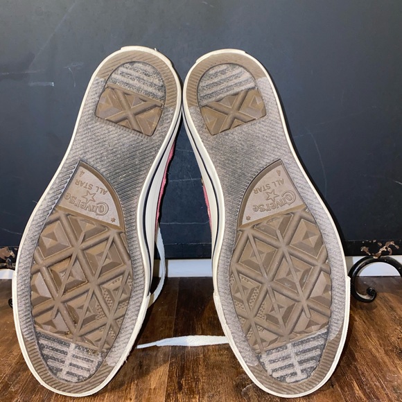 Converse Shoes - Picture 6 of 7